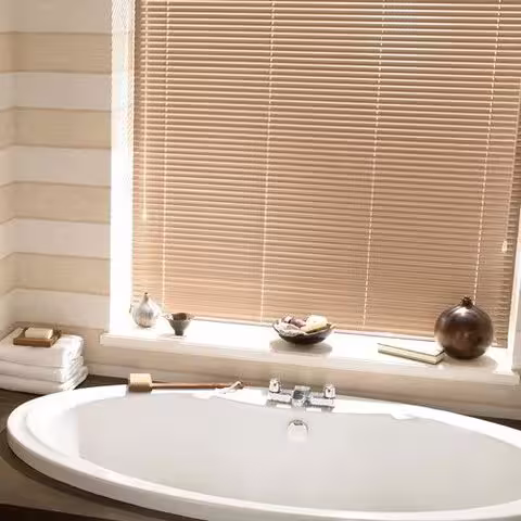 aluminium venetian blind in bathroom